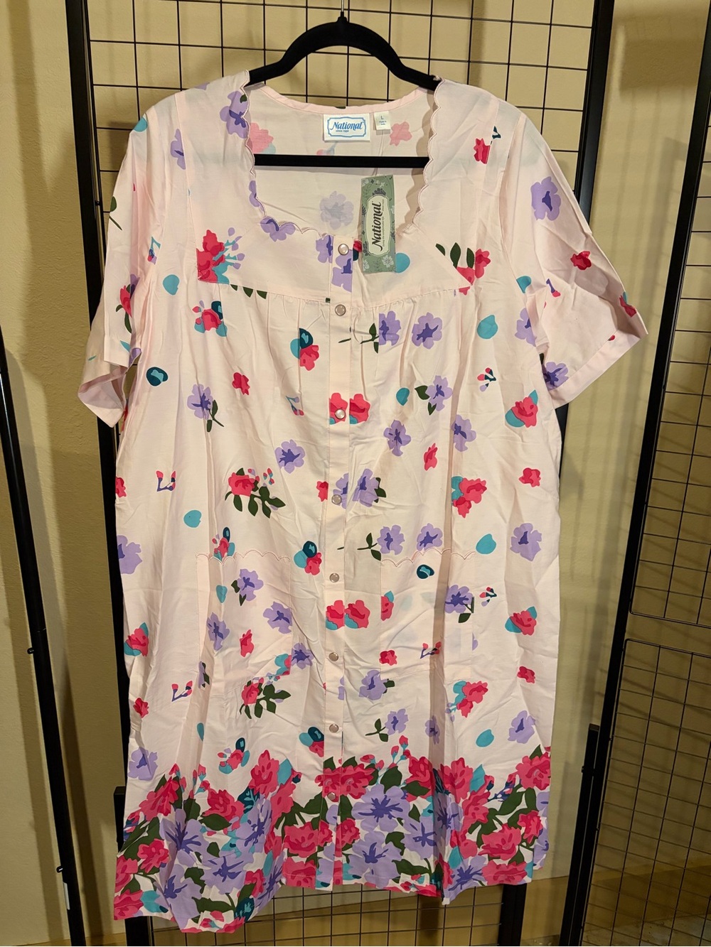 Vintage Pink Floral Button-Front Snap House Coat